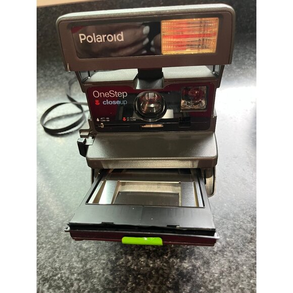 Vintage Original Polaroid OneStep Close Up 600 Instant Camera - Picture 9 of 10